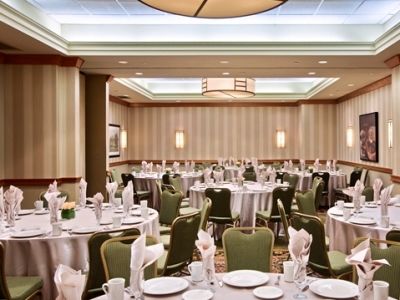 Hilton Chicago/oakbrook Terrace 3*